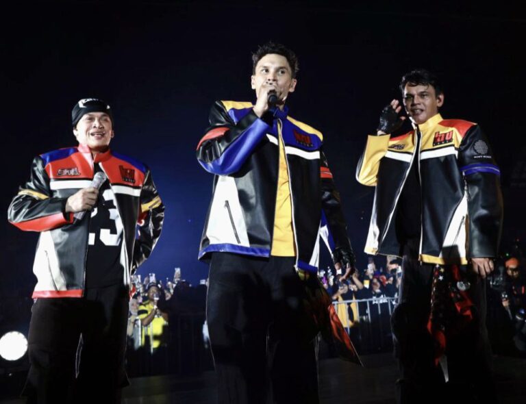 KRU buat kejutan di Konsert GenKRU The Finale: One More Time