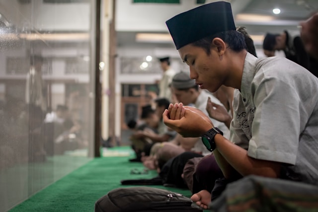 Kemuliaan Hari Jumaat Dalam Islam!