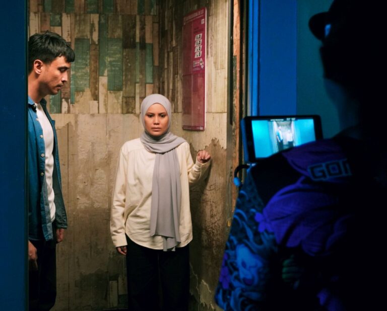 Flat Simpang Satu sebuah Supertelemovie seram unik
