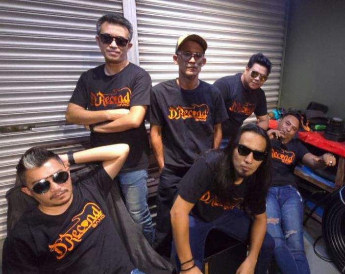 ‘Kemarau Di Hujung Rindu’ bersama D’Recond Band